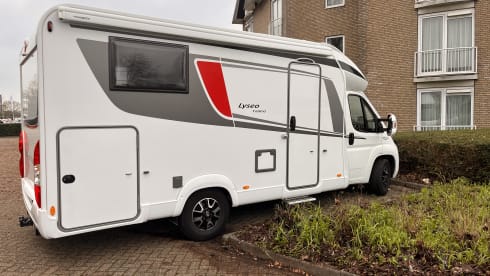 A fully equipped camper for wonderful camping holidays.