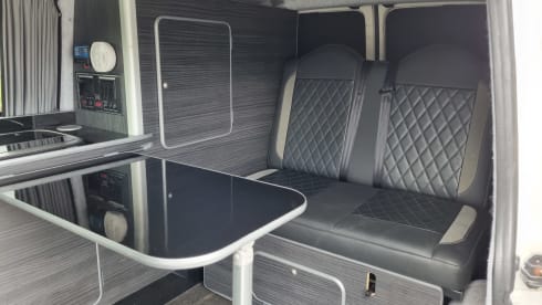 Volkswagen T5 Campervan 