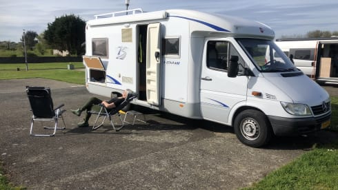 Freedom traveler – 4p Bürstner semi-integrated uit 2006