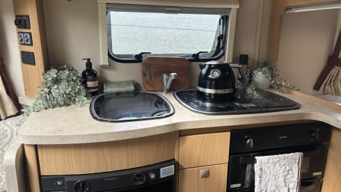 Northern Lights – Camper Peugeot a 4 posti letto del 2012