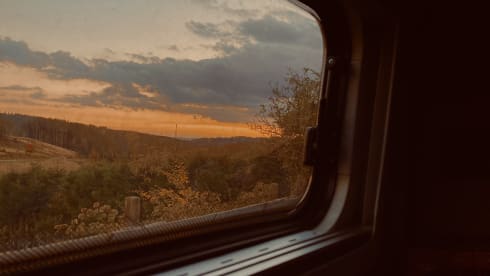 MobiLoft – A Room to a View, (don't like your view, search for another)