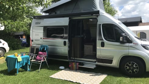 Brand new 4 p Bustner full-option campervan for the biggest adventures