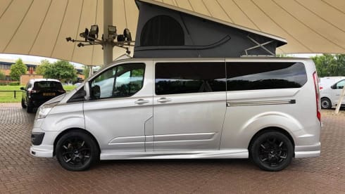 Galli 2.0 – 4 berth Ford Camper with Skyline Roof