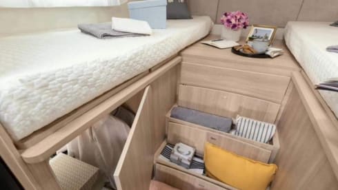 Zeitreise Wohnmobilvermietung No. 3 – GiottiLine Siena 385 Privilege