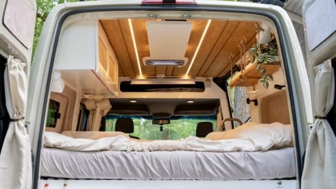 5. Vanlife mit Stil | Voll ausgestattetes Off-Grid-Campingfahrzeug