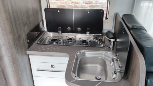 Gozarke  – 5 P Benimar Tessoro integrated uit 2024