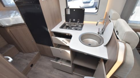 Nr. 7 Carado T448 – Very luxurious family camper, new from 2025 and fully equipped.