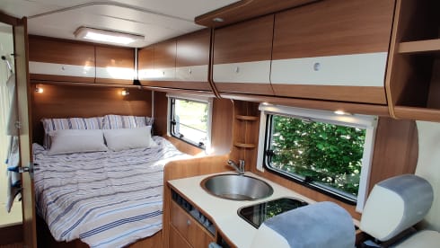 Beautiful, spacious and very nice camper for 2-4 people