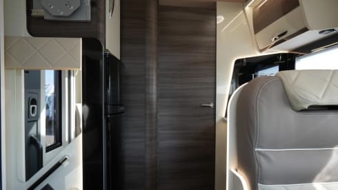 Brand new Ford McLouis Carat 473 Automatic | 2025 | 5 persons
