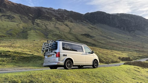 4 berth Volkswagen campervan aircon and parking heater