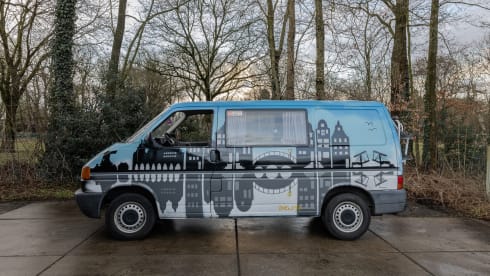 Amsterdam - Gezellige en robuuste VW T4 campervan