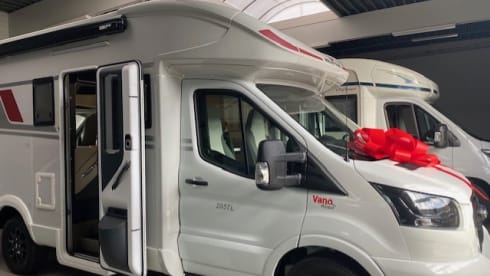 4p Ford semi-integrated from 2023
