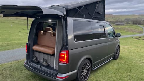 Gray – VW T6 Campervan - 4 Berth