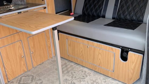 Elsie – Elsie- Beautiful Volkswagen Campervan- Sleeps 4