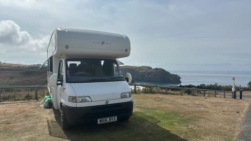 Wanderlust  – 4 berth Autotrail alcove from 2000