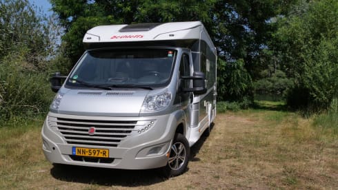 3p Dethleffs T 6700 half integral, from 2012