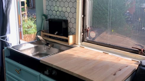 Frankie – Ga op pad met oldtimer Frankie, deze fantastische 'Tiny House' op wielen