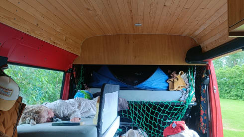 #Brutusss85 – 4p Mercedes-Benz bus from 1985