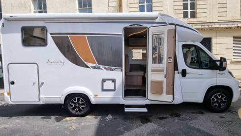 Burstner Lyseo Harmony 4 berth automatic 