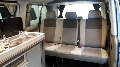 Camper Van Beethoven – 4 berth pop top Volkswagen campervan, 2015