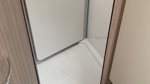 Integral very spacious camper Mercedes Burstner 2020