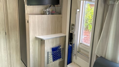 Peggy Sooz – F60-Auto Trail 4 berth 2023
