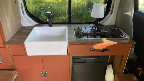 2p Renault campervan from 2003