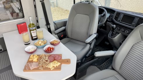 Daniël – Glamping with the Grand California!