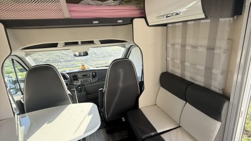 5p Ford alcove uit 2020