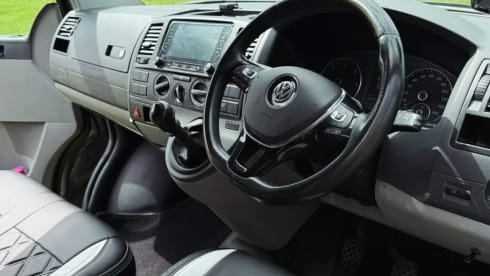 Camper Volkswagen a 4 posti letto del 2015