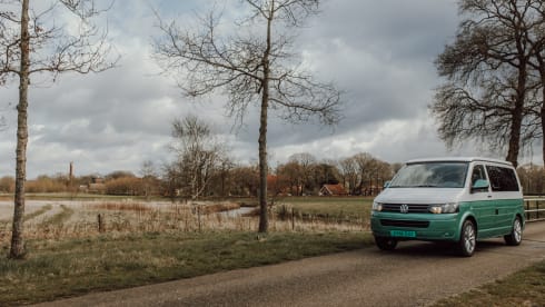Ocean – Volkswagen camper, 4 persons fully equipped