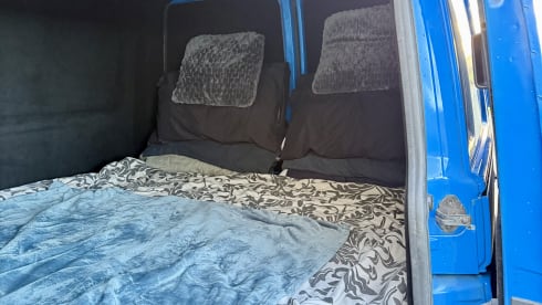 Luxury Clean 3 Berth VW Transporter for hire 