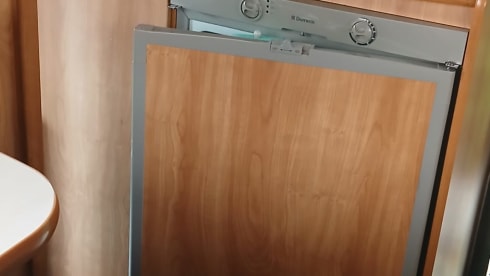 De Herinneringenmaker – 4p Rimor semi-integrated from 2004