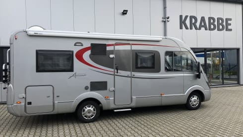 Krabje – Super nice travel camper Air conditioning Living space