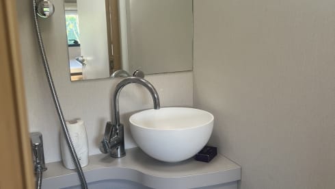 "Ziggy" – 6 berth Peugeot Motorhome