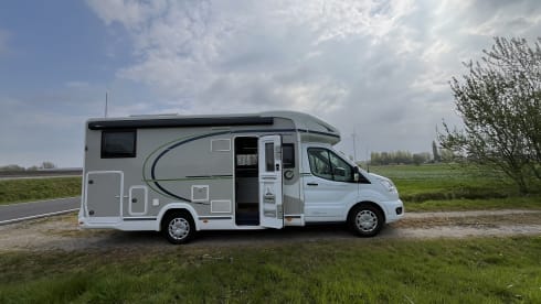 Chausson Titanium – CHAUSSON 777GA PREMIUM TITANIUM 2023 AUTOMATIC FULLY UTGEREST