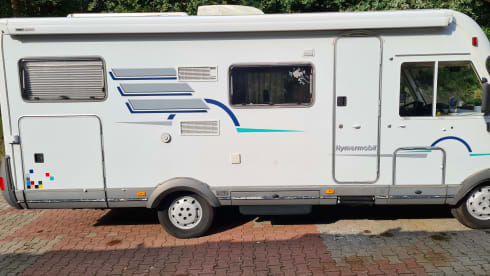 Hymer b644 – 4p Hymer integrated uit 2000