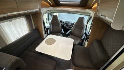 Moon – Fijne Adria camper 5p