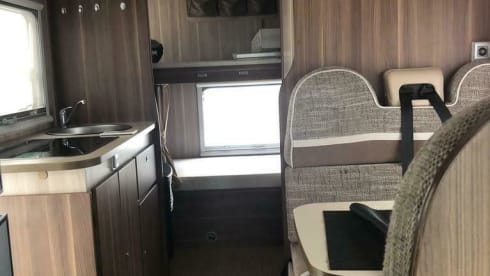 Louis, Camper to Go – Luxurious, spacious and comfortable Mc Louis Glamys 14, air conditioners, bunk beds