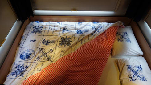 Tricolore – Luxe camper met airco voor gezin met (grote) kinderen