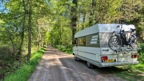 Hurbey π€© β πͺ΄πͺ΄ Off grid retro Hymer ππ