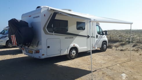 Modern camper with many extras