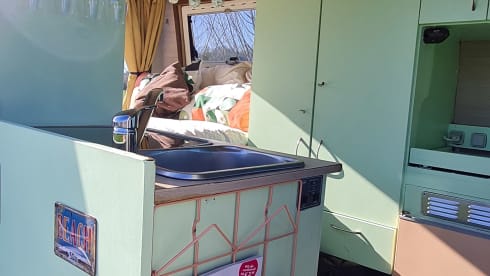 Rudi – Ideaal ingerichte en gezellige Fiat Ducato camperbus