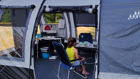 Happy Camper – Luxury 4/5p bus camper Volkswagen Multivan from 2008