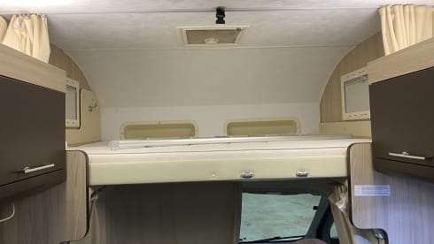 CI Riviera – CI Alcove family camper incl. complete inventory !!