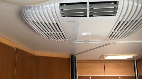 Fine and complete Sunlight with fresh interior