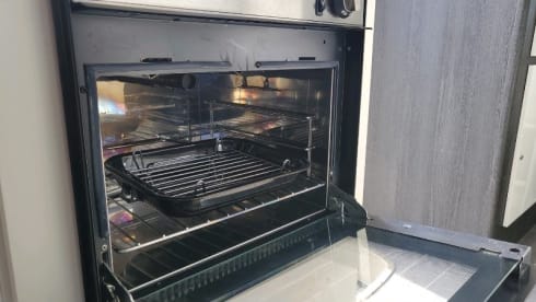 Zefiro 675  – 2024 Roller Team Zefiro 675 automatic 6 berth + 6 seatbelts 