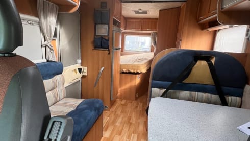 Louis – 4p McLouis semi-integrated uit 2007