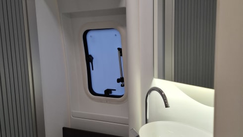 2p Adria Mobil bus from 2021