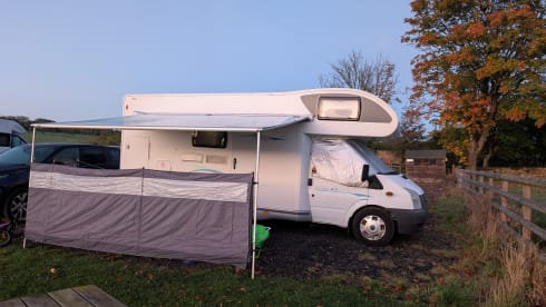 Big Bertha – Chausson-Nische mit 6 Schlafplätzen aus dem Jahr 2010